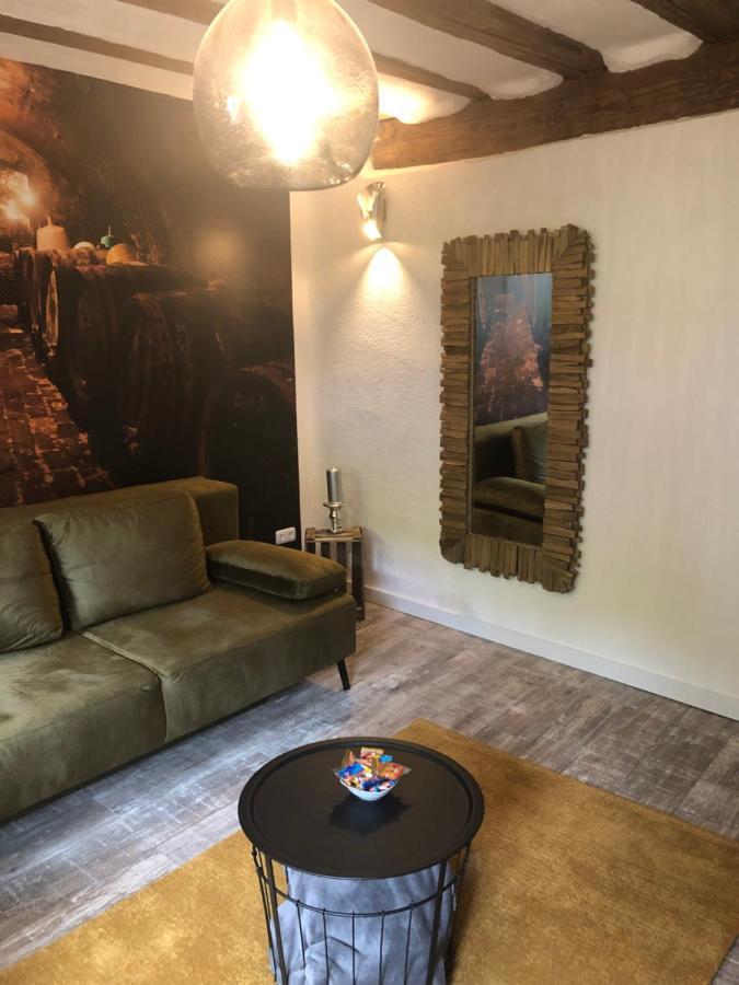 Schoene Ferienwohnung Gewoelbekeller Fachwerkhaus Bacharach Esterno foto