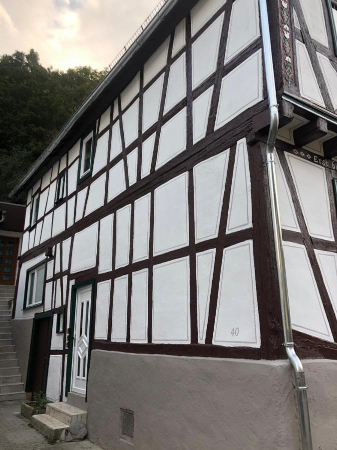 Schoene Ferienwohnung Gewoelbekeller Fachwerkhaus Bacharach Esterno foto